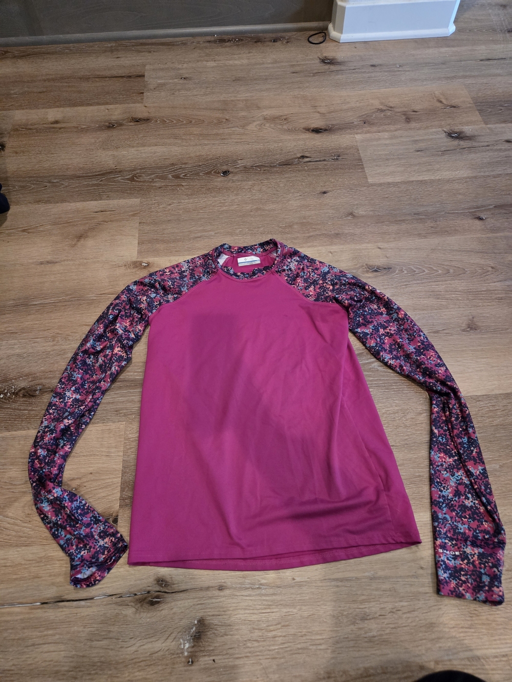 Girls' Magenta Long Sleeve Rash Guard with Floral Print Sleeves